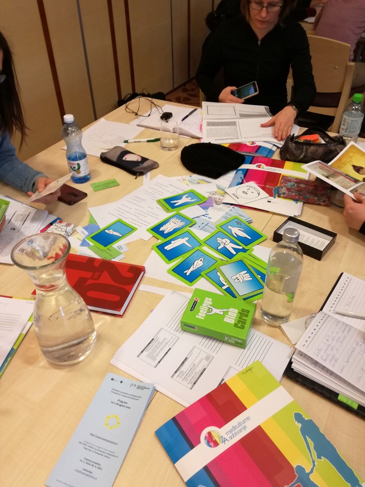 12. Stiske in čustvene potrebe otrok ter krepitev prožnosti,mag. Mateja Štirn